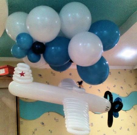 Ваш ребенок космонавт и летчик!